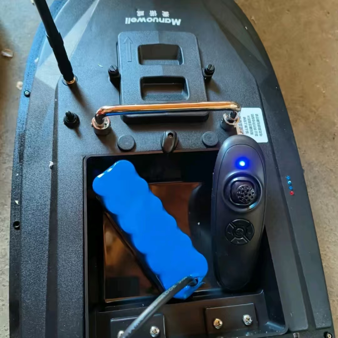 麦诺威打窝船，一万八电池赠强磁，拉勾神器