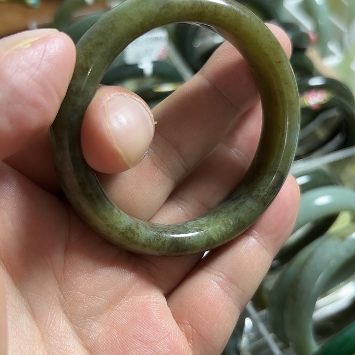 和田玉（糖玉）手镯未镶嵌