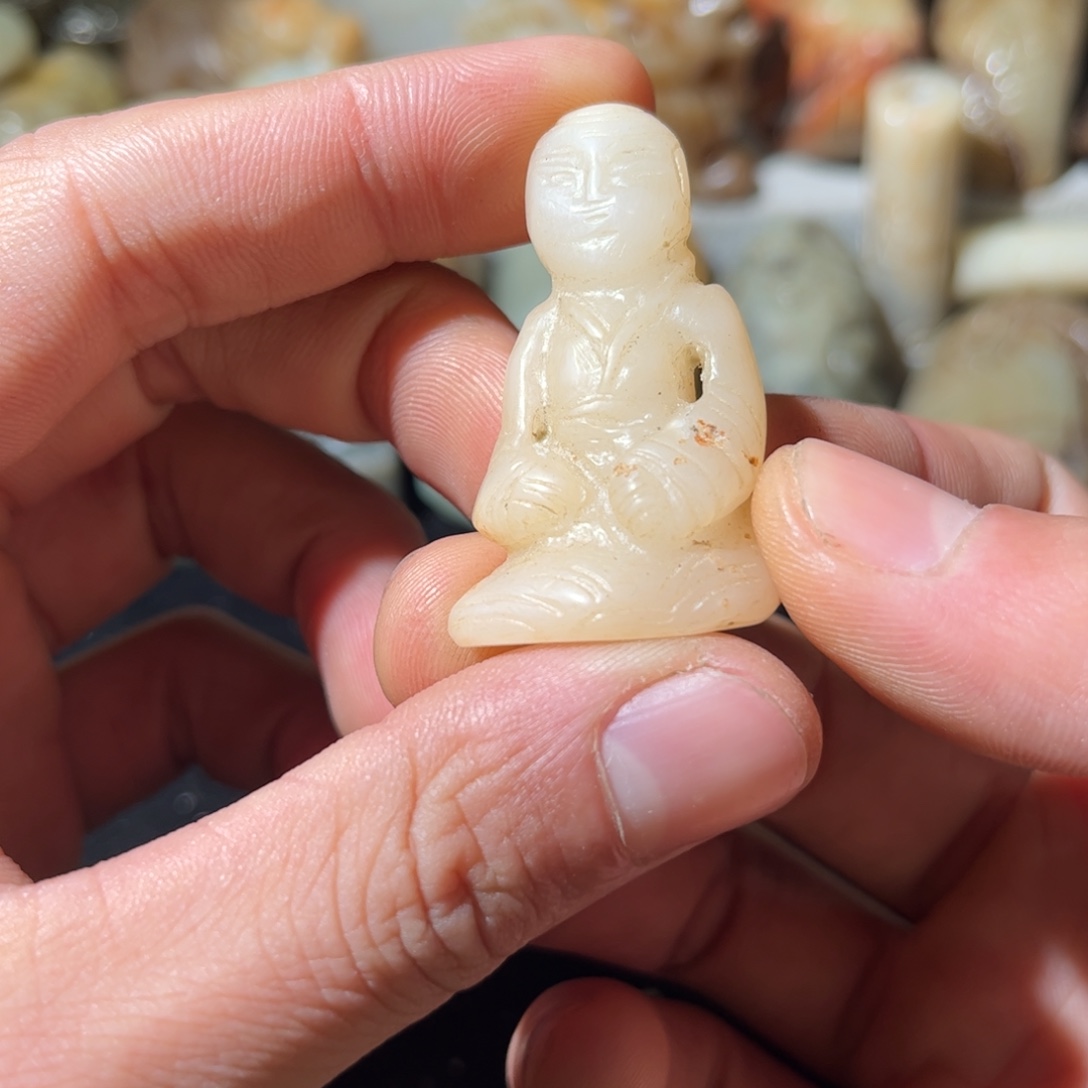 和田玉未镶嵌挂件