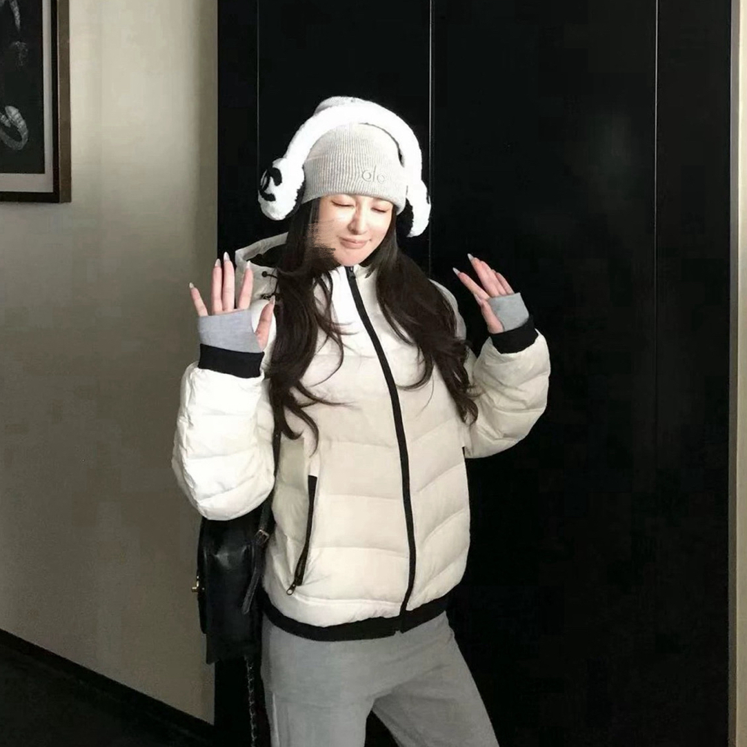 私服挚爱羽绒！排骨撞色连帽可溯源三*星安心90白鸭绒羽绒服女