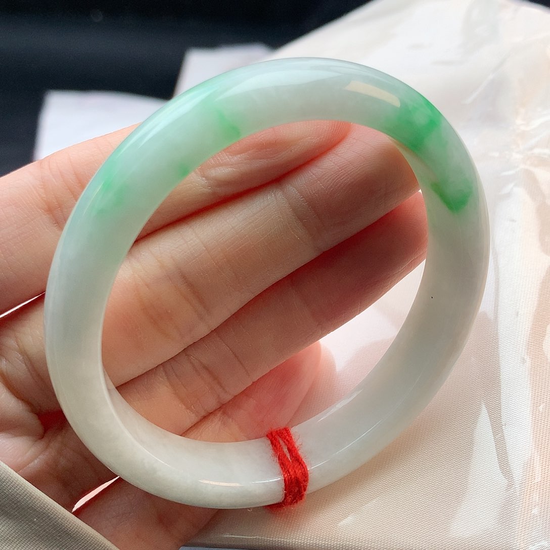 翡翠手镯未镶嵌54贵妃882648