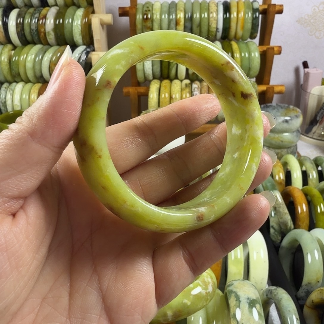 月***晨蛇纹石玉未镶嵌手镯