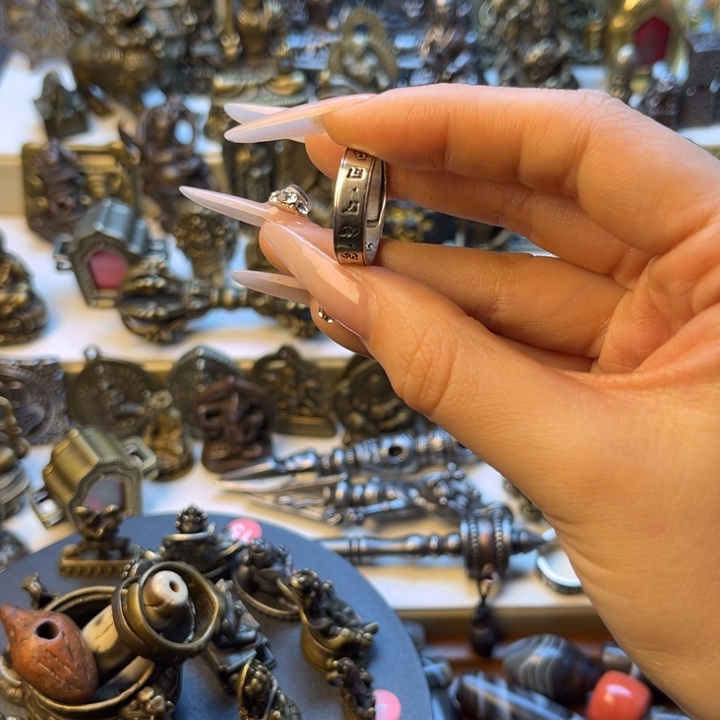 蜗***壳泥塑闪价漏价一件