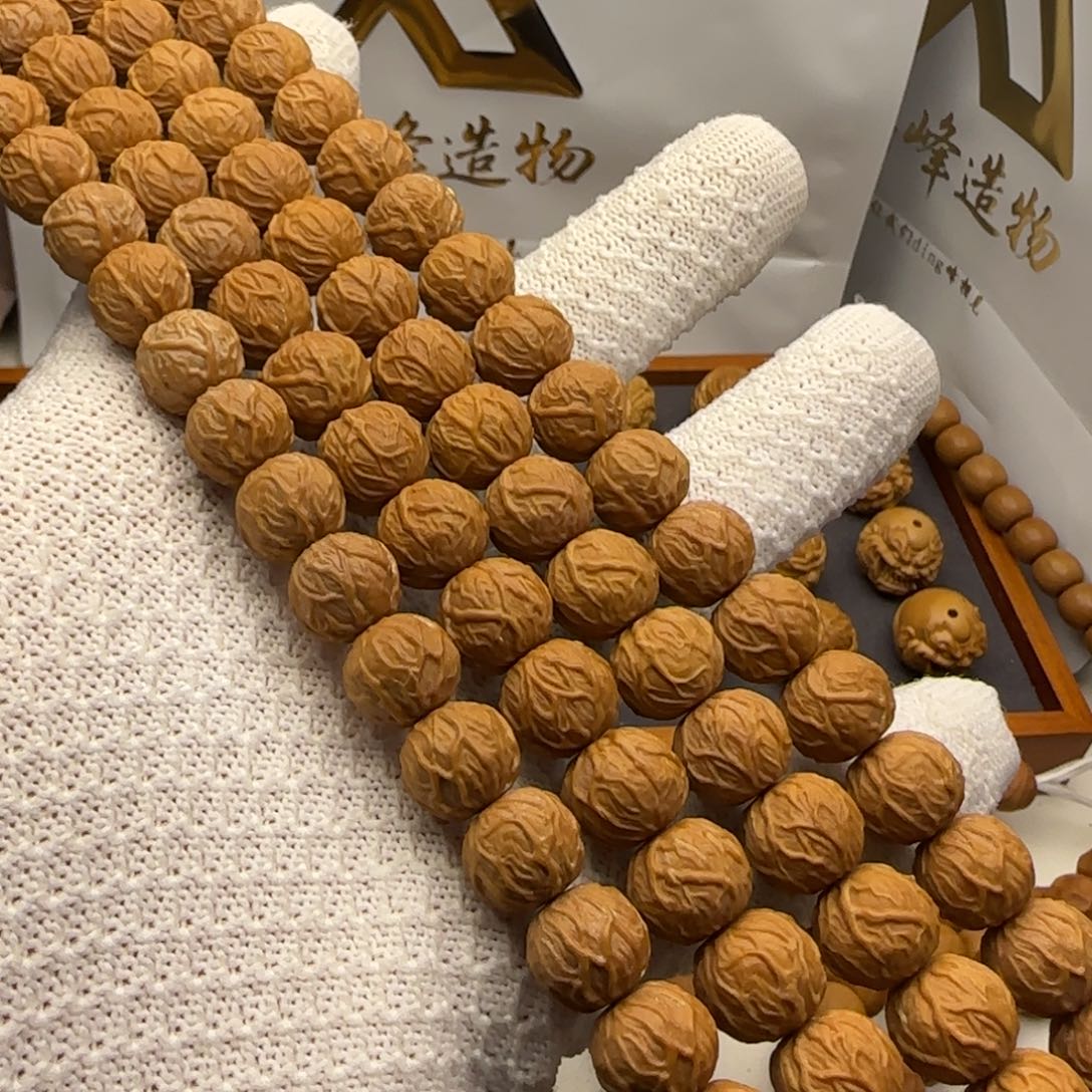 吊坠猴头核桃微微刀痕毒液