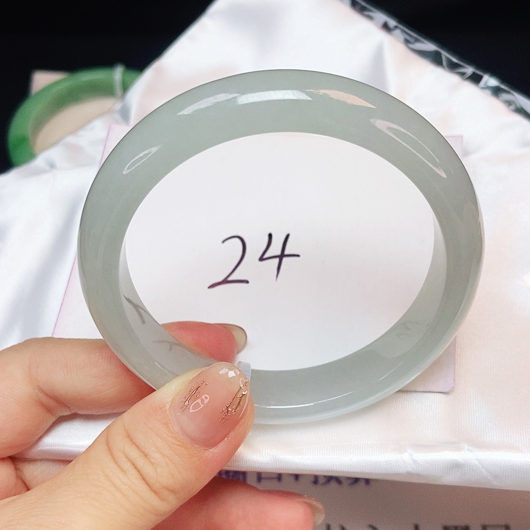 翡翠手镯未镶嵌57➕冰晴水