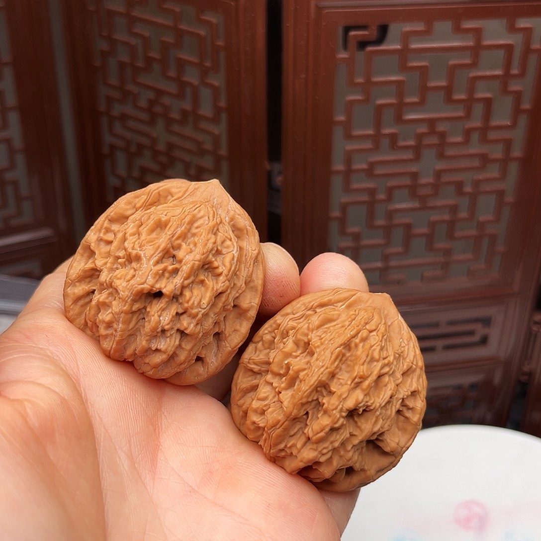 文玩核桃吊坠麦虎