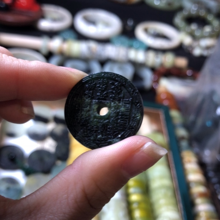 岫玉未镶嵌岫玉手链