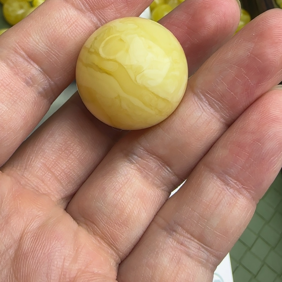 微***琥珀未镶嵌手链23mm7.55克