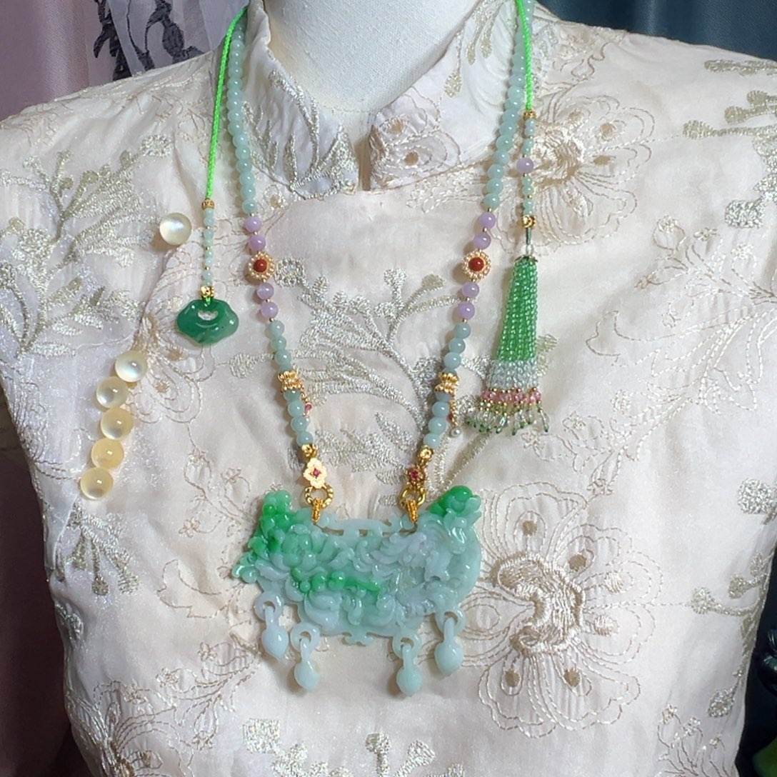 翡翠未镶嵌毛衣链阳绿凤凰如意锁