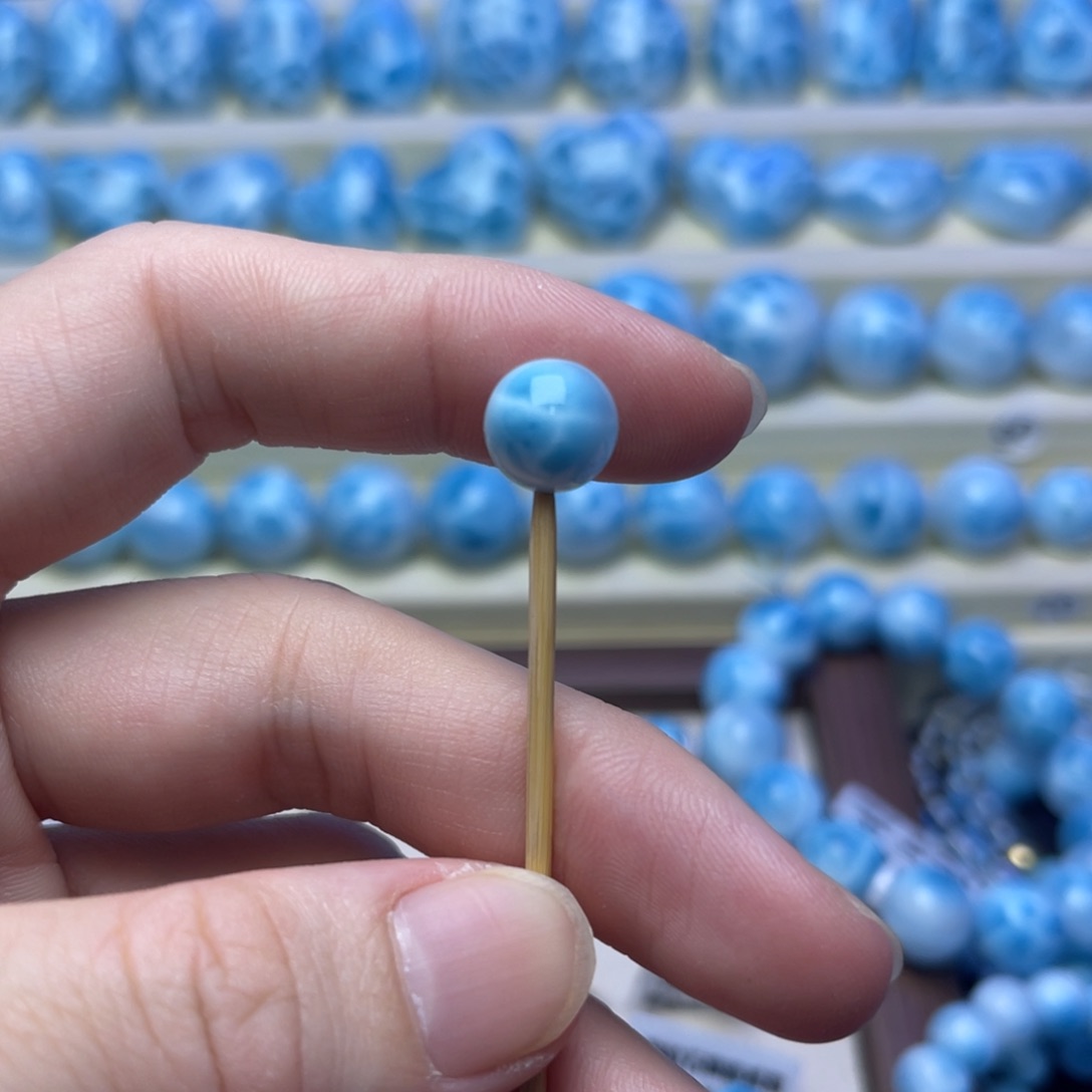 未镶嵌针钠钙石（海纹石）珠宝半成品