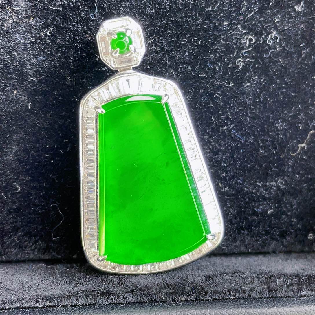 翡翠吊坠(不含链)未镶嵌