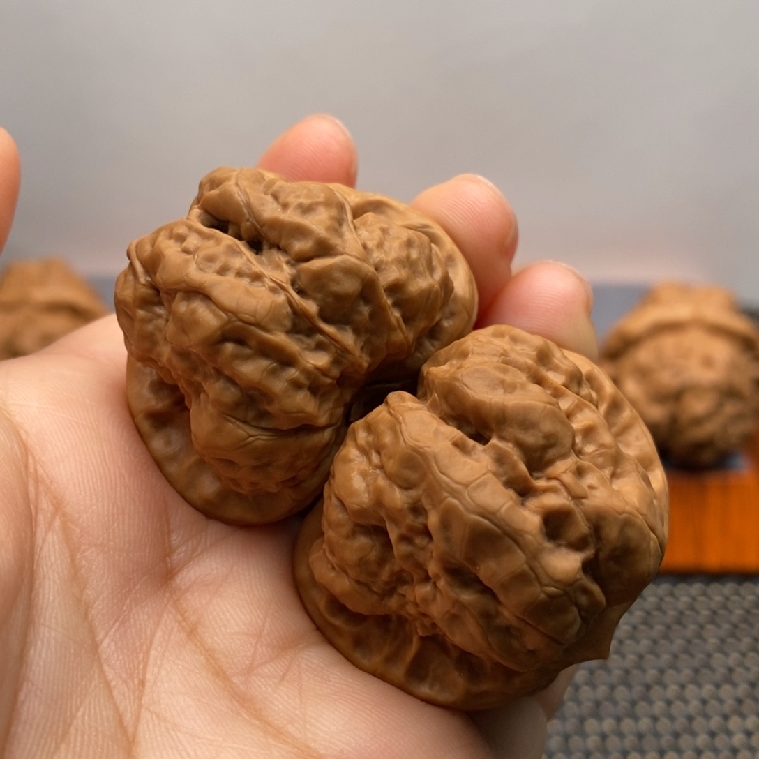 文玩核桃把件边38左右