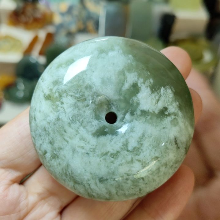 岫玉未镶嵌平安扣
