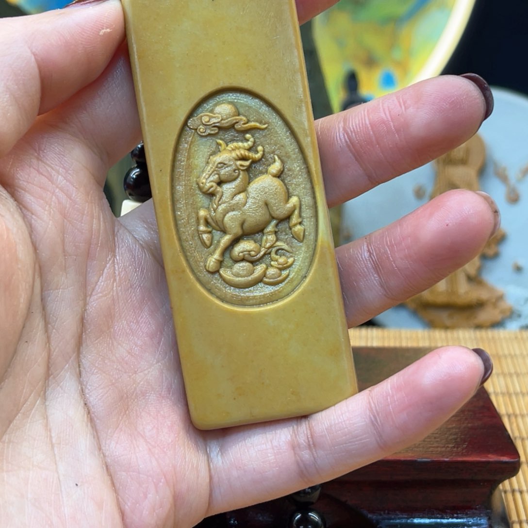 戈壁石2555555556666666665