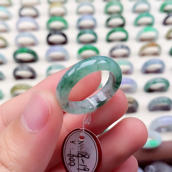 翡翠戒指未镶嵌18-19号