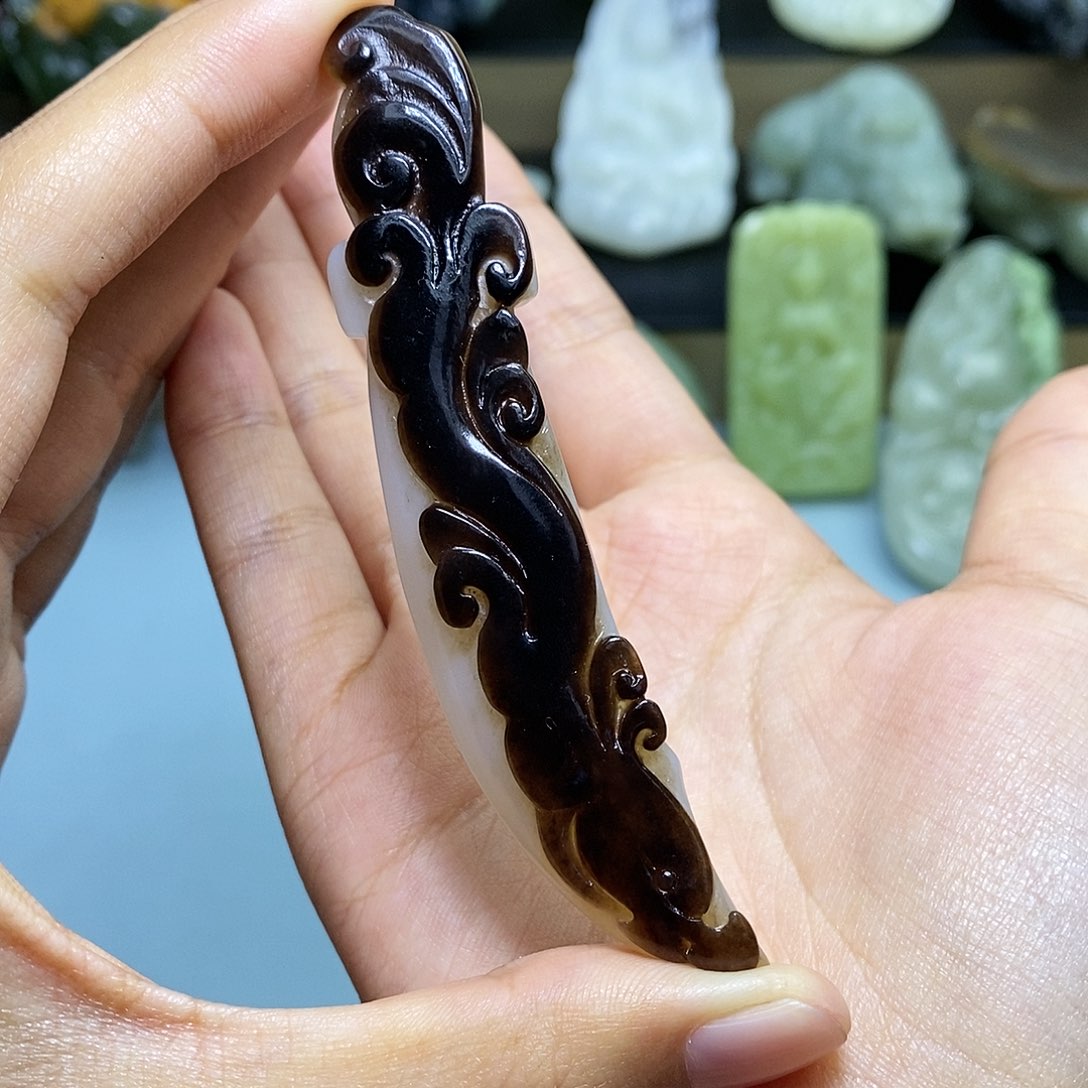 颈饰未镶嵌和田玉床***光