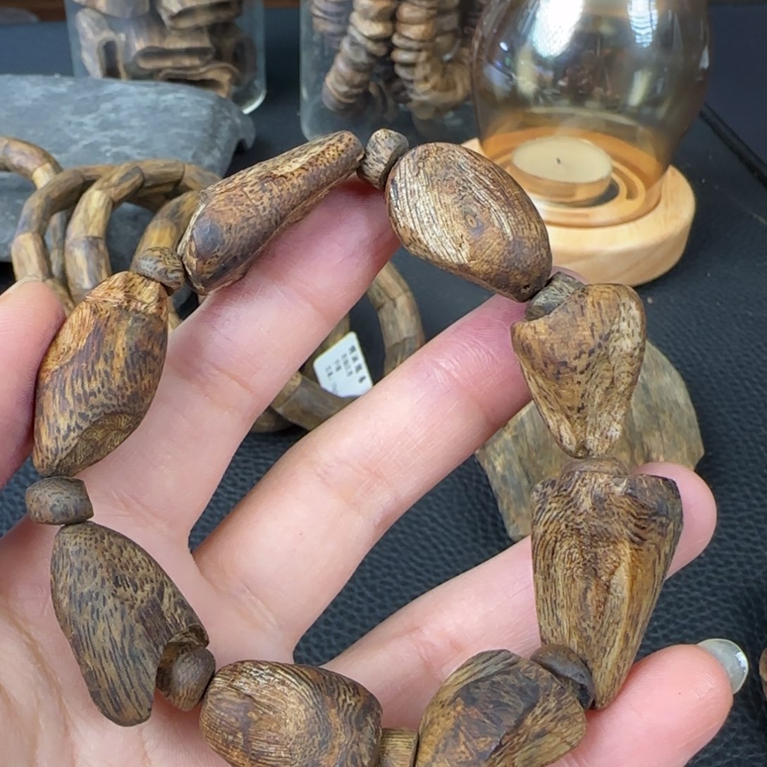 沉香沉香碎屑奇楠老料树丁随型单圈15-20