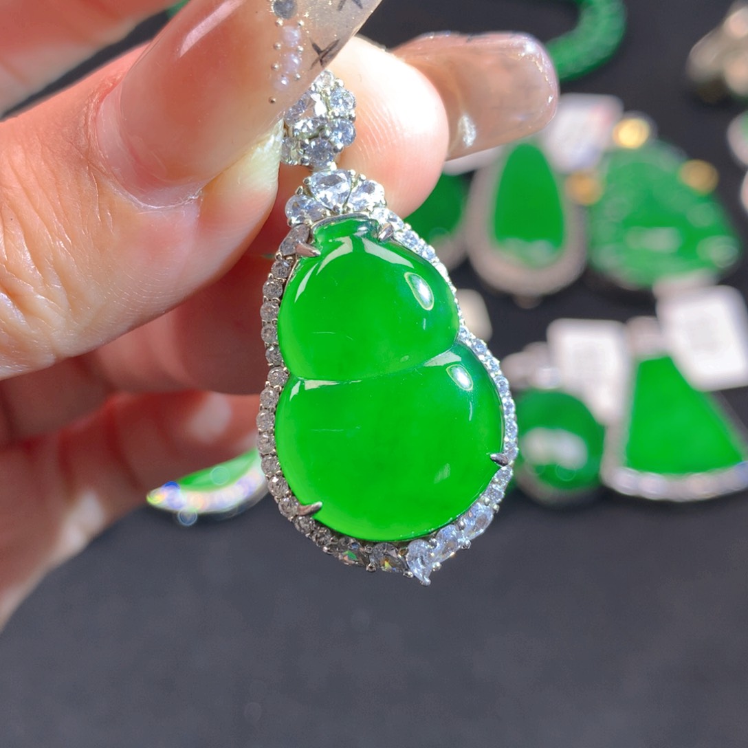 翡翠颈饰银S925镶嵌111111111