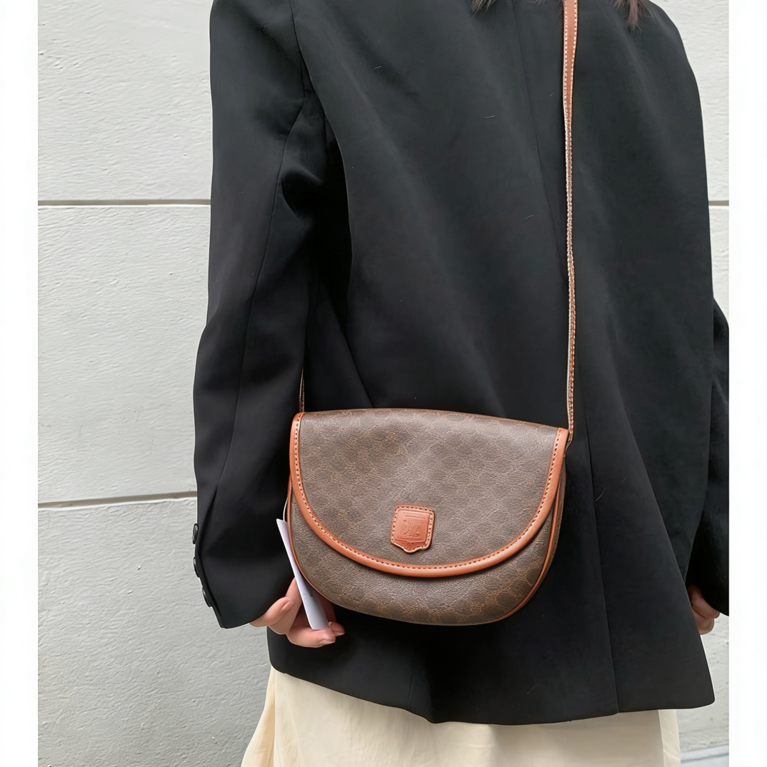 95新 Celine/思琳 经典老花马鞍包