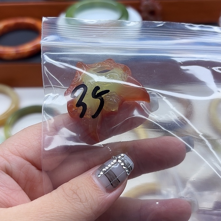 离***斗蛇纹石玉未镶嵌手镯