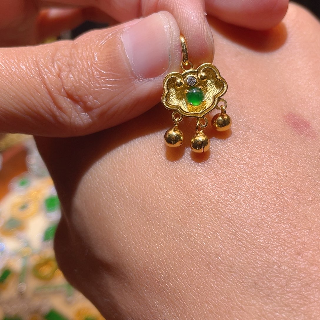 翡翠吊坠(不含链)银S925镶嵌