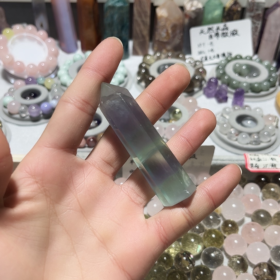 柱子萤石未镶嵌萤石柱子