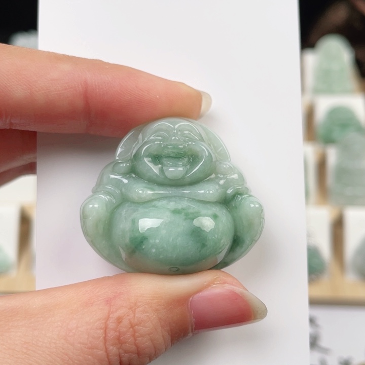 翡翠颈饰未镶嵌H****a佛公