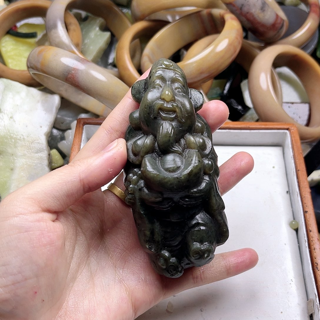 项链未镶嵌和田玉