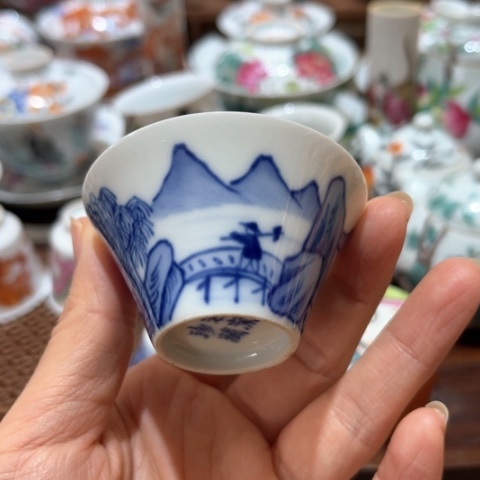 手绘茶杯盖碗壶承陶瓷