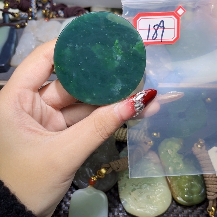 和田玉和田玉边角料随机发未镶嵌