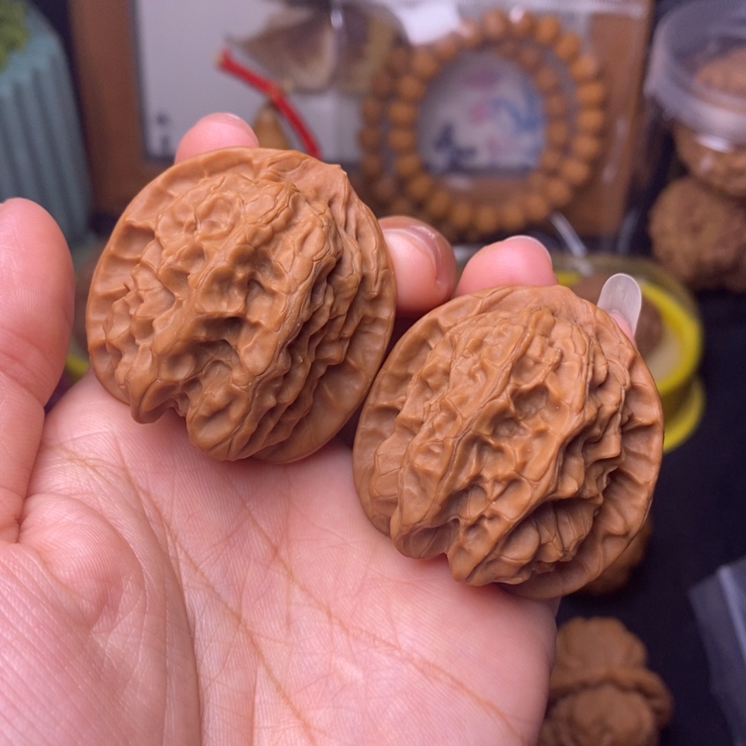 文玩核桃把件39磐石