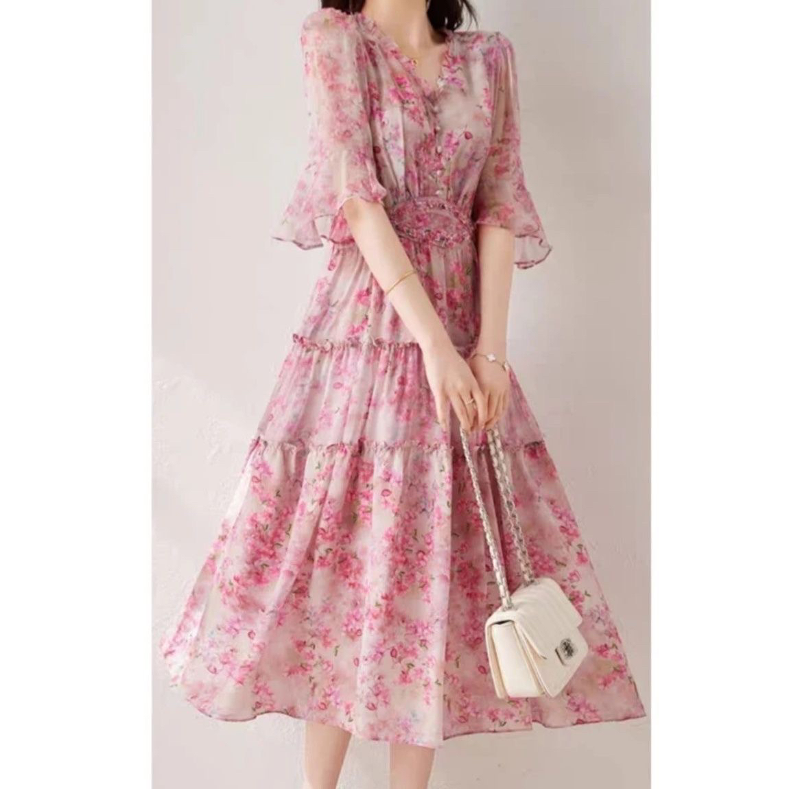 夏季碎花裙连衣裙印花方长裙复古收腰气质修身时尚