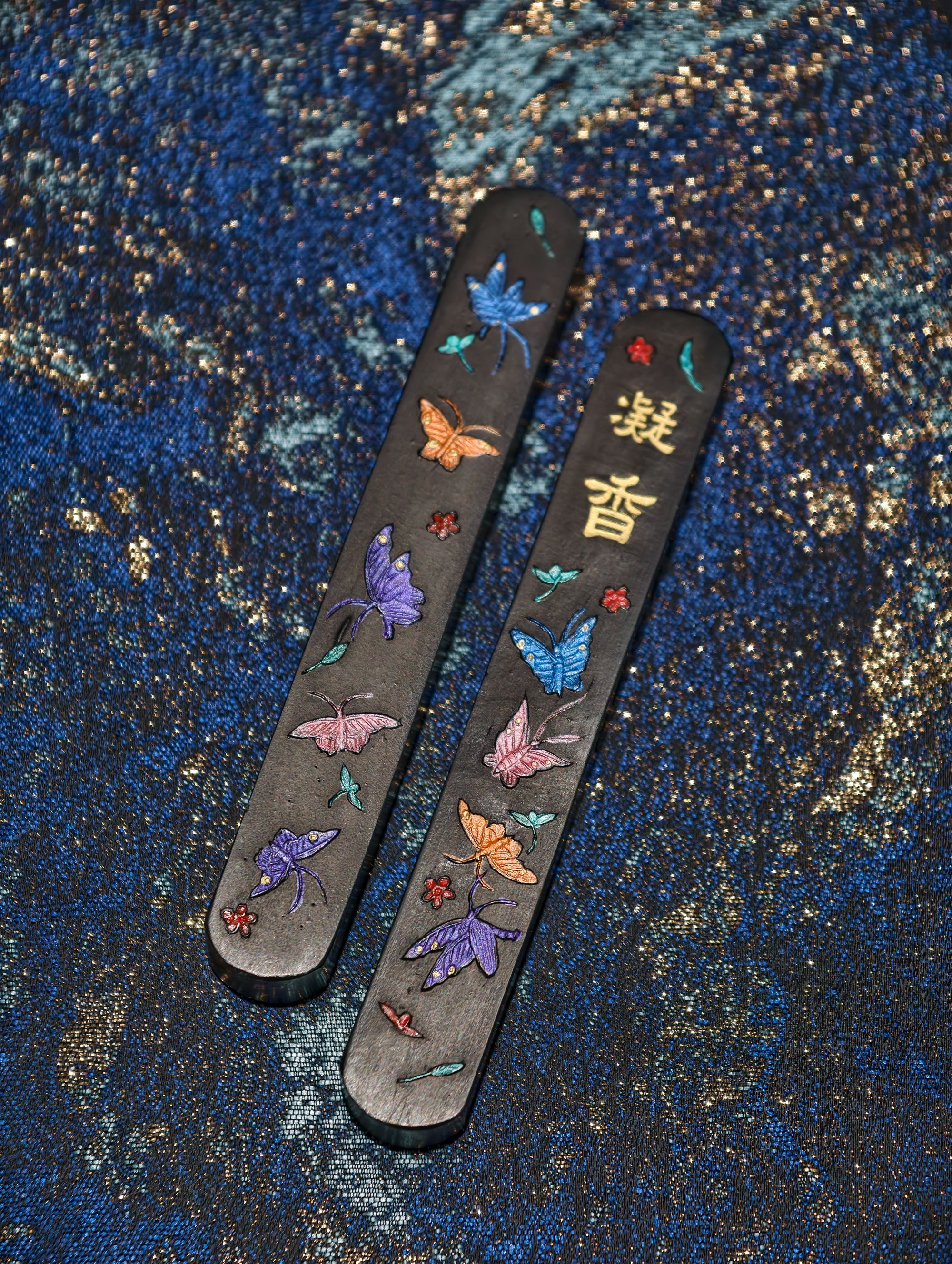 徽文堂项氏徽墨凝香松烟棚顶松烟墨文房四宝书画创作送礼收藏墨锭