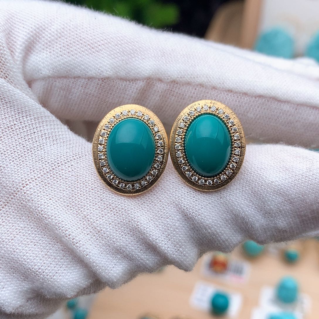 绿松石珠宝奇石18K金镶嵌