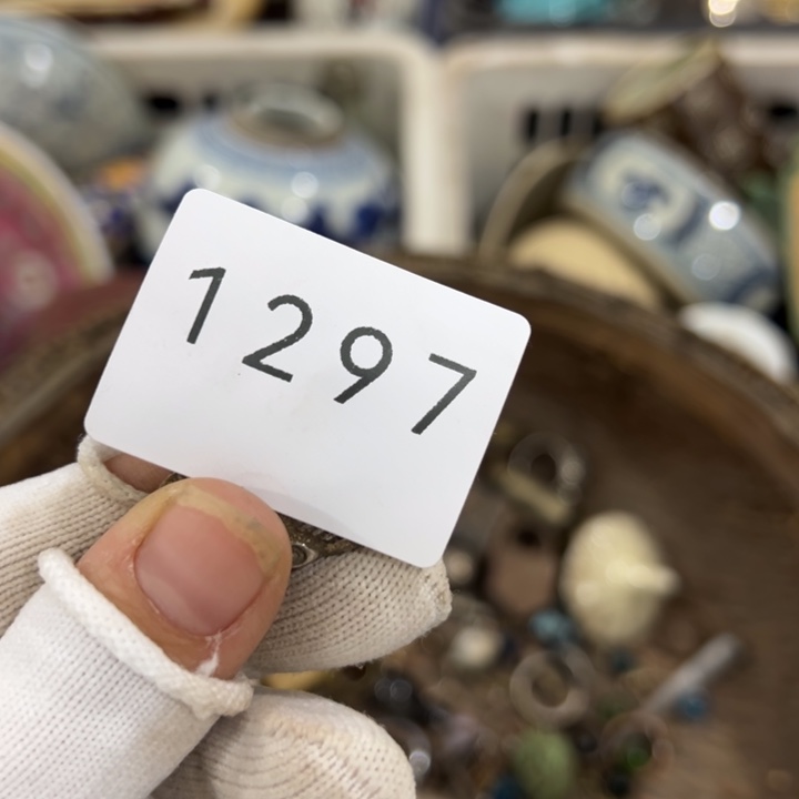 有机玻璃乔*工艺品摆件1297