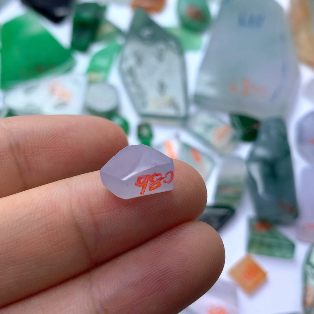 定制翡翠未镶嵌天然翡翠