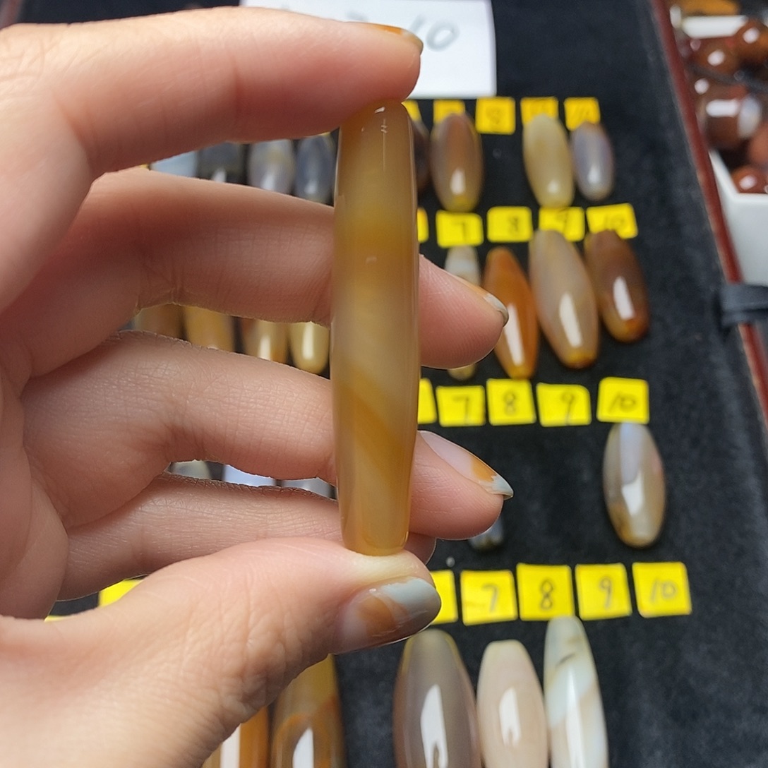 常***c玛瑙/玉髓未镶嵌颈饰