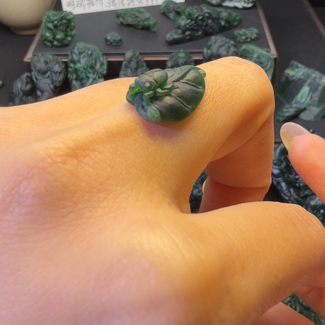 定制翡翠未镶嵌小精品