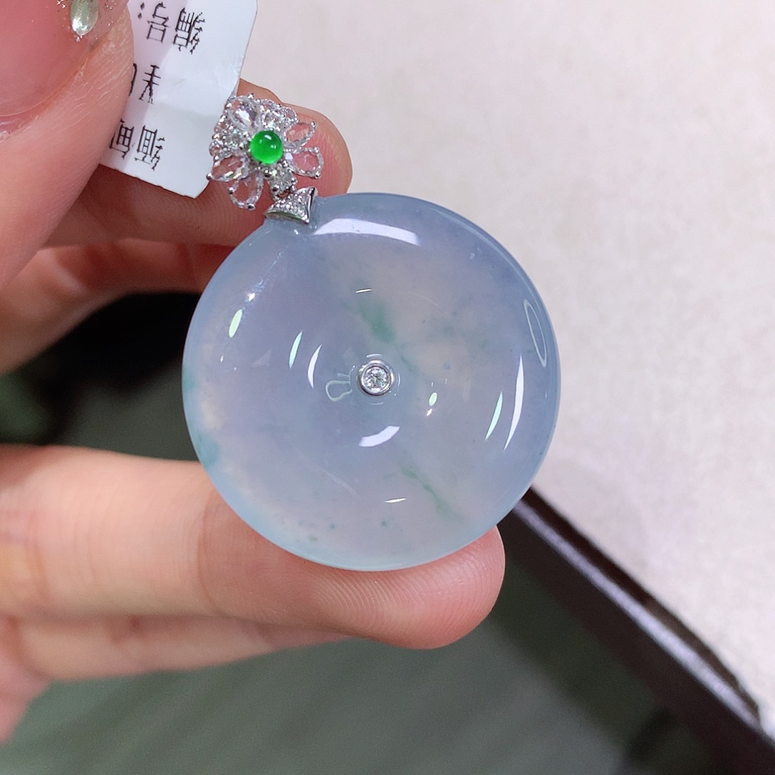 翡翠18K金镶嵌颈饰编号21