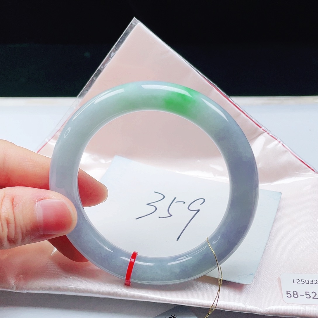 翡翠未镶嵌手镯（圆镯）58圈口