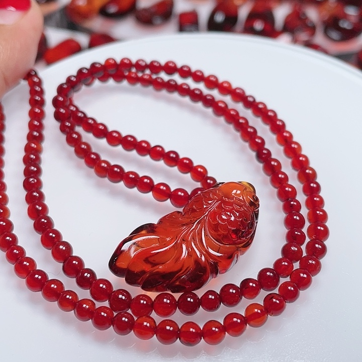 血珀颈饰未镶嵌G****乖