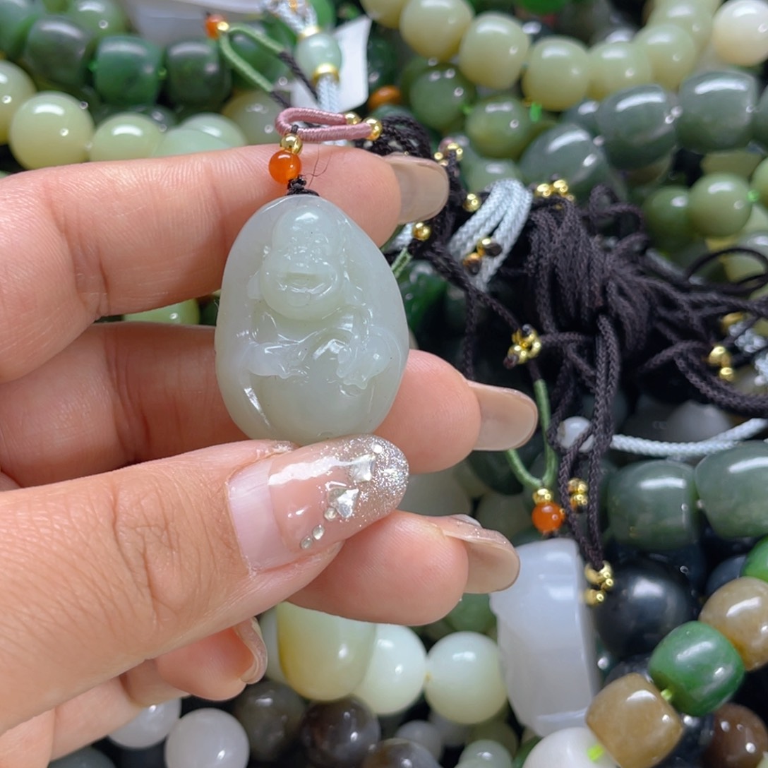 和田玉颈饰未镶嵌