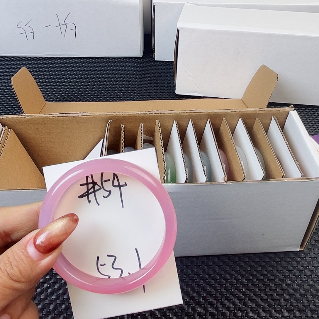 玛瑙/玉髓手镯未镶嵌54