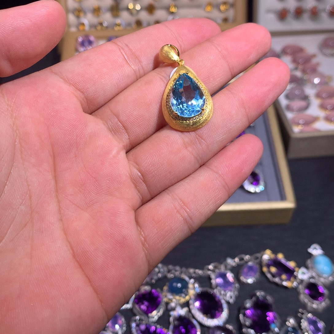 【闪购商品】水晶戒指银S925镶嵌牛**?戒指