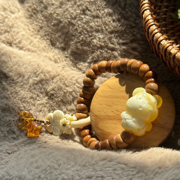 吉月 吉月蜜蜡蝴蝶结星月金白可爱小熊库克大肠手串