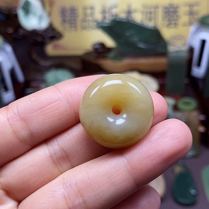 岫岩老玉（透闪石质玉）析木未镶嵌