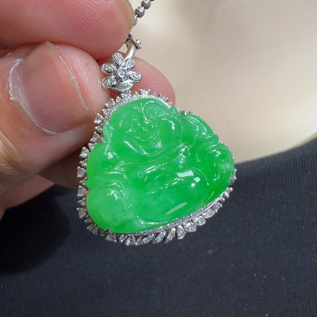 翡翠吊坠(不含链)18K金镶嵌