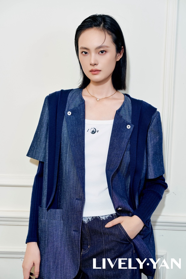 秋季新款时尚牛仔西装外套设计感个性休闲