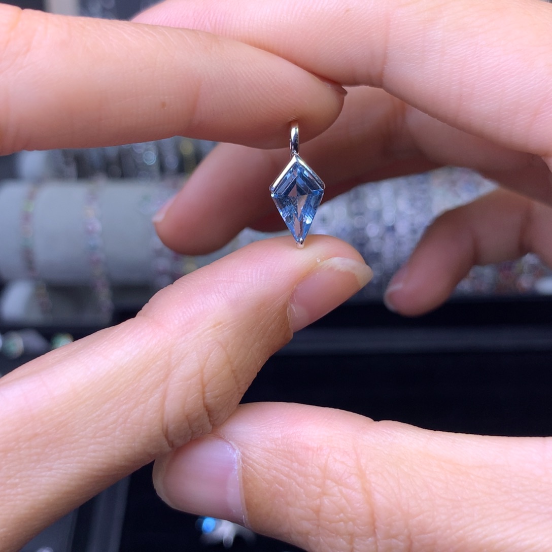 托帕石吊坠(不含链)银S925镶嵌