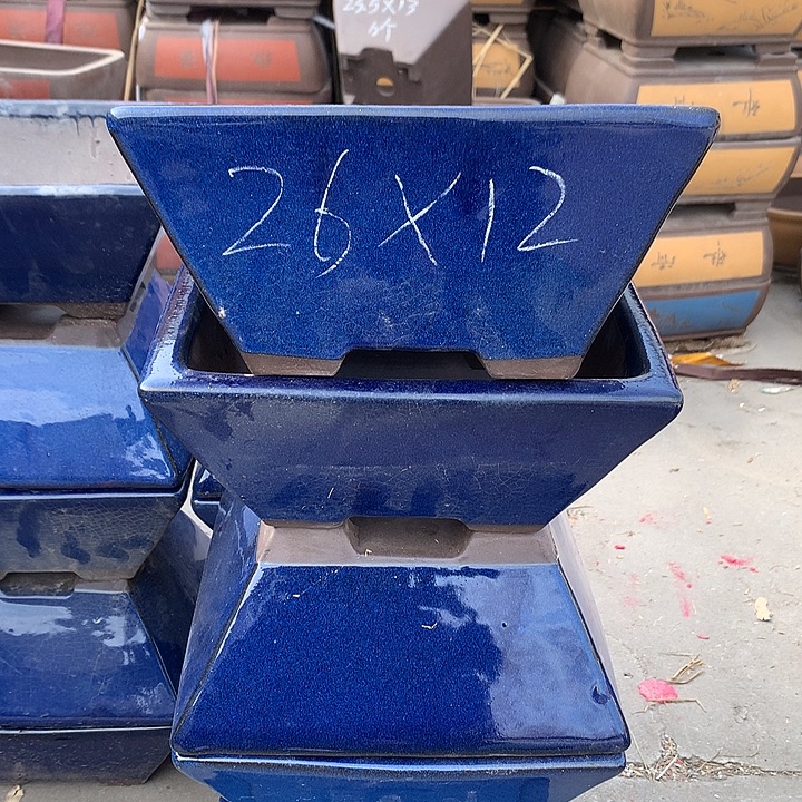 紫砂花盆       100-4。 26-12。 微瑕。  